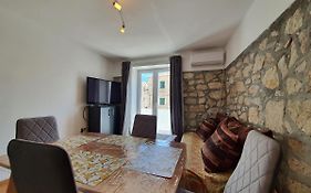 Apartment Vinjerac II